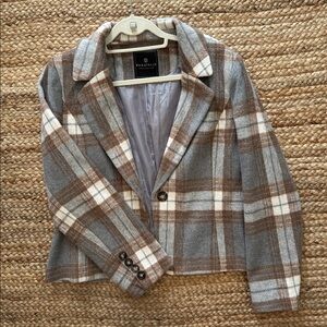 Bagatelle Collection Gray and Brown Checkered Jacket Blazer